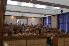 การประชุมสภาเทศบาลนครแม่สอด สมัญวิสามัญ สมัยที่ 3 ประจำปี 2555 เมื่อวันที่ 9 กรกฎาคม พ.ศ. 2555 เวลา 10.00 น.  ณ ห้องประชุมสภาเทศบาลนครแม่สอด