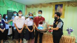 ทน.แม่สอดมอบเงินช่วยเหลือผู้ประสบสภาวะยากลำบากจากสถานการณ์โควิด-19 รอบที่ 3 และมอบเฟสชิว หน้ากากอนามัย ให้สถานศึกษา วัด มัสยิดในเขตเทศบาลนครแม่สอด