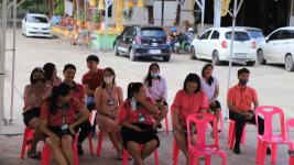 เทศบาลนครแม่สอดร่วมกับชมรมผู้สูงอายุนครแม่สอด ถวายเทียนจำนำพรรษาและผ้าอาบน้ำฝนที่วัดสุนทรีกาวาส (วัดป่าใหม่)