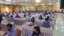 เทศบาลนครแม่สอด เข้าร่วมประชุมบุคลากรทางการศึกษาและมอบอุปกรณ์ป้องกันการติดเชื้อให้แก่โรงเรียนสรรพวิทยาคม