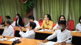 เทศบาลนครแม่สอด จัดประชุมคณะผู้บริหาร หัวหน้าส่วนราชการ และผู้ที่เกี่ยวข้องเทศบาล  นครแม่สอด ครั้งที่ 6/2563