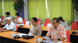 เทศบาลนครแม่สอด จัดประชุมคณะผู้บริหาร หัวหน้าส่วนราชการ และผู้ที่เกี่ยวข้องเทศบาล  นครแม่สอด ครั้งที่ 6/2563