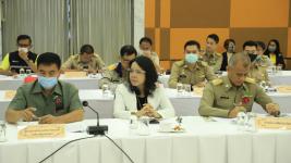 ทน.แม่สอด จัดประชุมเสนอคณะกรรมาธิการวิสามัญพิจารณาศึกษาปัญหาที่ดินและการออกเอกสารสิทธิ์ในที่ดินสภาผู้แทนราษฎร