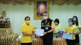 นายกเทศมนตรี มอบเกียรติบัตรแก่อาสาสมัครสาธารณสุข (อสม.) ในเขตเทศบาล