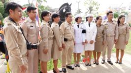 ดร.เทอดเกียรติ ชินสรนันท์ นายกเทศมนตรีนครแม่สอด เข้าร่วมพิธีวางพวงมาลา ในวันสมเด็จพระนเรศวรมหาราช