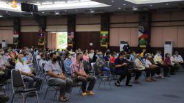 ทน.แม่สอดมอบเงินช่วยเหลือ เยียวยา และชดเชยผู้ประสบสภาวะยากลำบากจากสถานการณ์โรคติดเชื้อไวรัสโคโรนา 2019