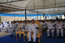 ดร.เทอดเกียรติ ชินสรนันท์ นายกเทศมนตรีนครแม่สอด เข้าร่วมพิธีวางพวงมาลา ในวันสมเด็จพระนเรศวรมหาราช