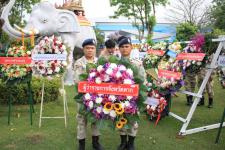 ดร.เทอดเกียรติ ชินสรนันท์ นายกเทศมนตรีนครแม่สอด เข้าร่วมพิธีวางพวงมาลา ในวันสมเด็จพระนเรศวรมหาราช