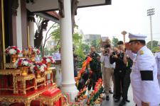 ดร.เทอดเกียรติ ชินสรนันท์ นายกเทศมนตรีนครแม่สอด เข้าร่วมพิธีวางพวงมาลา ในวันสมเด็จพระนเรศวรมหาราช