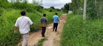 รองนายกเทศมนตรี ลงพื้นที่ที่ประชาชนร้องเรียน
