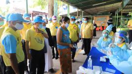 ผู้บริหาร ทน.แม่สอด ร่วมกิจกรรมการตรวจหาโรคติดเชื้อไวรัสโคโรนา 2019 โดยรถพระราชทานตรวจโรคติดเชื้อชีวนิรภัย จังหวัดตาก