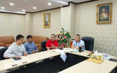 นายกเทศมนตรีร่วมกับนายก อบต.แม่ปะ หารือการใช้พื้นที่สาธารณะฯ