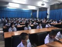 นายกเทศมนตรีมอบรองนายกฯ มอบทุนการศึกษาแก่นักเรียนโรงเรียนในสังกัดเทศบาลนครแม่สอด