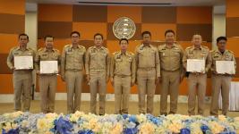 นายกเทศมนตรีพร้อมคณะผู้บริหาร เข้าร่วมโครงการอบรมเชิงปฏิบัติการแลกเปลี่ยนเรียนรู้การบริหารจัดการขยะมูลฝอย