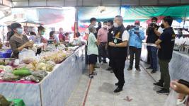 นายกเทศมนตรี เรียกประชุมเข้มทีมเฉพาะกิจเทศบาลเร่งดำเนินมาตรการเฝ้าระวังแก้ปัญหาโควิด-19