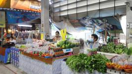 นายกเทศมนตรี เรียกประชุมเข้มทีมเฉพาะกิจเทศบาลเร่งดำเนินมาตรการเฝ้าระวังแก้ปัญหาโควิด-19