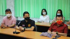 นายกเทศมนตรี เรียกประชุมเข้มทีมเฉพาะกิจเทศบาลเร่งดำเนินมาตรการเฝ้าระวังแก้ปัญหาโควิด-19