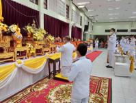 นายกเทศมนตรี มอบ รองนายกฯ ร่วมพิธีวางพวงมาลาเนื่องในวันคล้ายวันสวรรคตพระบาทสมเด็จพระบรมชนกาธิเบศร มหาภูมิพลอดุลยเดชมหาราช บรมนาถบพิตร