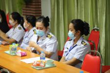 นายกเทศมนตรี มอบอุปกรณ์ป้องกันการแพร่ระบาดของโรคติดเชื้อโควิด-19