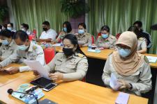 นายกเทศมนตรี มอบอุปกรณ์ป้องกันการแพร่ระบาดของโรคติดเชื้อโควิด-19