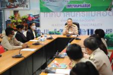 นายกเทศมนตรี มอบอุปกรณ์ป้องกันการแพร่ระบาดของโรคติดเชื้อโควิด-19