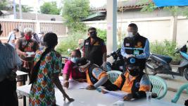 นายกเทศมนตรี ลงพื้นที่ตรวจเยี่ยมจุดคัดกรองโควิด-19 ในเขตเทศบาล