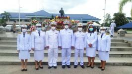 นายกเทศมนตรี มอบ รองนายกฯ ร่วมพิธีน้อมรำลึกเนื่องในวันคล้ายวันสวรรคตพระบาทสมเด็จพระจุลจอมเกล้าเจ้าอยู่หัว