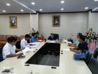 เทศบาลนครแม่สอด ประชุมติดตามแผนการดำเนินงานเพื่อตอบสนองความต้องการของประชาชนในพื้นที่