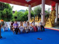 เทศบาลนครแม่สอด ร่วมจัดกิจกรรมบุญตักบตร และประพรมน้ำมนต์ ข้าวดอกไม้ เสริมสร้างสิริมงคลและขวัญกำลังใจให้แก่พุทธศาสนิกชนชาวอำเภอแม่สอด