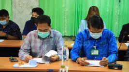 ทน.แม่สอดร่วมกับกรมพลศึกษาจัดการประชุมเพื่อเตรียมความพร้อมในการดำเนินโครงการก่อสร้างสระว่ายน้ำชุมชน
