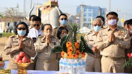 ทน.แม่สอด จัดพิธีวางศิลาฤกษ์สร้างศาลพระหลักเมืองแม่สอดและพระบรมราชานุสาวรีย์ศาลสมเด็จพระนเรศวรมหาราช (พระตำหนัก)