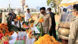 ทน.แม่สอด จัดพิธีวางศิลาฤกษ์สร้างศาลพระหลักเมืองแม่สอดและพระบรมราชานุสาวรีย์ศาลสมเด็จพระนเรศวรมหาราช (พระตำหนัก)