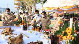 ทน.แม่สอด จัดพิธีวางศิลาฤกษ์สร้างศาลพระหลักเมืองแม่สอดและพระบรมราชานุสาวรีย์ศาลสมเด็จพระนเรศวรมหาราช (พระตำหนัก)