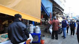 เทศบาลนครแม่สอดร่วมกับอำเภอแม่สอด จัดระเบียบตลาดในเขตเทศบาลนครแม่สอด