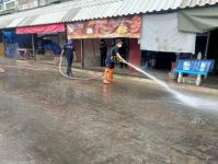 ทน.แม่สอดล้างตลาดในเขตเทศบาลนครแม่สอด