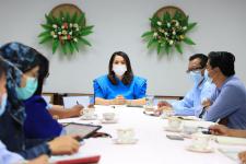 ทน.แม่สอด หารือจัดกิจกรรมจิตอาสาตามมาตรการป้องกันโรคติดเชื้อไวรัสโคโรนา 2019 (โควิด-19) ภายในโรงเรียนที่อยู่เขตเทศบาลนครแม่สอด