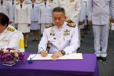 นายกเทศมนตรีนครแม่สอด ร่วมพิธีลงนามถวายพระพรชัยมงคล สมเด็จพระนางเจ้าฯพระบรมราชินี เนื่องในโอกาสเฉลิมพระชนมพรรษา