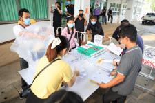 ทน.แม่สอด ส่งมอบหีบเลือกตั้งสมาชิกสภาเทศบาลและนายกเทศมนตรีนครแม่สอด