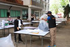 ทน.แม่สอด ส่งมอบหีบเลือกตั้งสมาชิกสภาเทศบาลและนายกเทศมนตรีนครแม่สอด