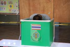 ปลัดเทศบาลพร้อมด้วยหัวหน้าส่วนราชการ เข้าตรวจเยี่ยมหน่วยเลือกตั้งสมาชิกสภาเทศบาลและนายกเทศมนตรีนครแม่สอด