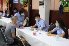 ทน.แม่สอด ร่วมกับ รพ.แม่สอด ให้บริการฉีดวัคซีนโควิด-19 