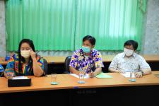 ทน.แม่สอด ประชุมการรับมอบพระพุทธโคดมบุญบารมีเป็นพุทธบูชาให้แก่โรงเรียนในสังกัดเทศบาลนครแม่สอด ครั้งที่ 1/2564