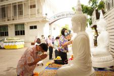 ทน.แม่สอด มอบพระพุทธโคดมบุญบารมีเป็นพุทธบูชาให้แก่โรงเรียนในสังกัดเทศบาลนครแม่สอด