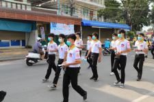 ทน.แม่สอด ร่วมกับ รพ.แม่สอด เดินรณรงค์เชิญชวนให้ประชาชนลงทะเบียนและเข้ารับการฉีดวัคซีนโควิด-19