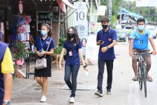 ทน.แม่สอด ร่วมกับ รพ.แม่สอด เดินรณรงค์เชิญชวนให้ประชาชนลงทะเบียนและเข้ารับการฉีดวัคซีนโควิด-19