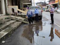 ทน.แม่สอด ลงพื้นที่แก้ไขปัญหาไฟจราจร และท่อระบายน้ำ ในเขตเทศบาลนครแม่สอด