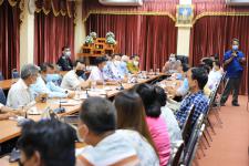 ทน.แม่สอด จัดประชุมการป้องกันและแก้ไขปัญหาอุทกภัย วาตภัย และดินโคลนถล่ม