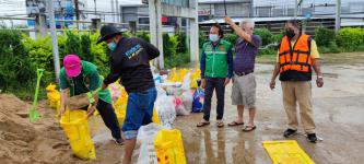 ห้างหุ้นส่วนจำกัด แม่สอดซีวิล เอนจิเนียริ่ง มอบทรายหยาบให้เทศบาลนครแม่สอด