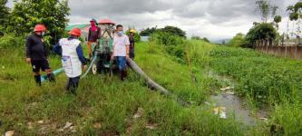 ทน.แม่สอด ลงพื้นที่แก้ไขปัญหาน้ำท่วมในเขตเทศบาลนครแม่สอด