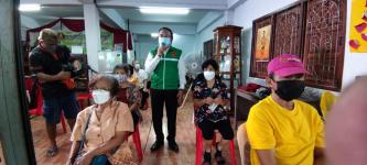 ทน.แม่สอด ร่วมกับ รพ.แม่สอด ลงพื้นที่ฉีดวัคซีนป้องกันการแพร่ระบาดโรคติดเชื้อไวรัสโคโรน่า 2019 (โควิด-19) 